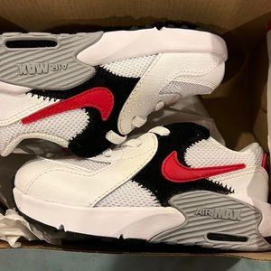 Toddler nike air max excee 8c